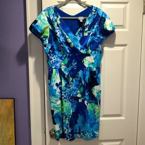 Rabbit rabbit rabbit designs-size 16- pretty dress blue, green, cream w pockets!